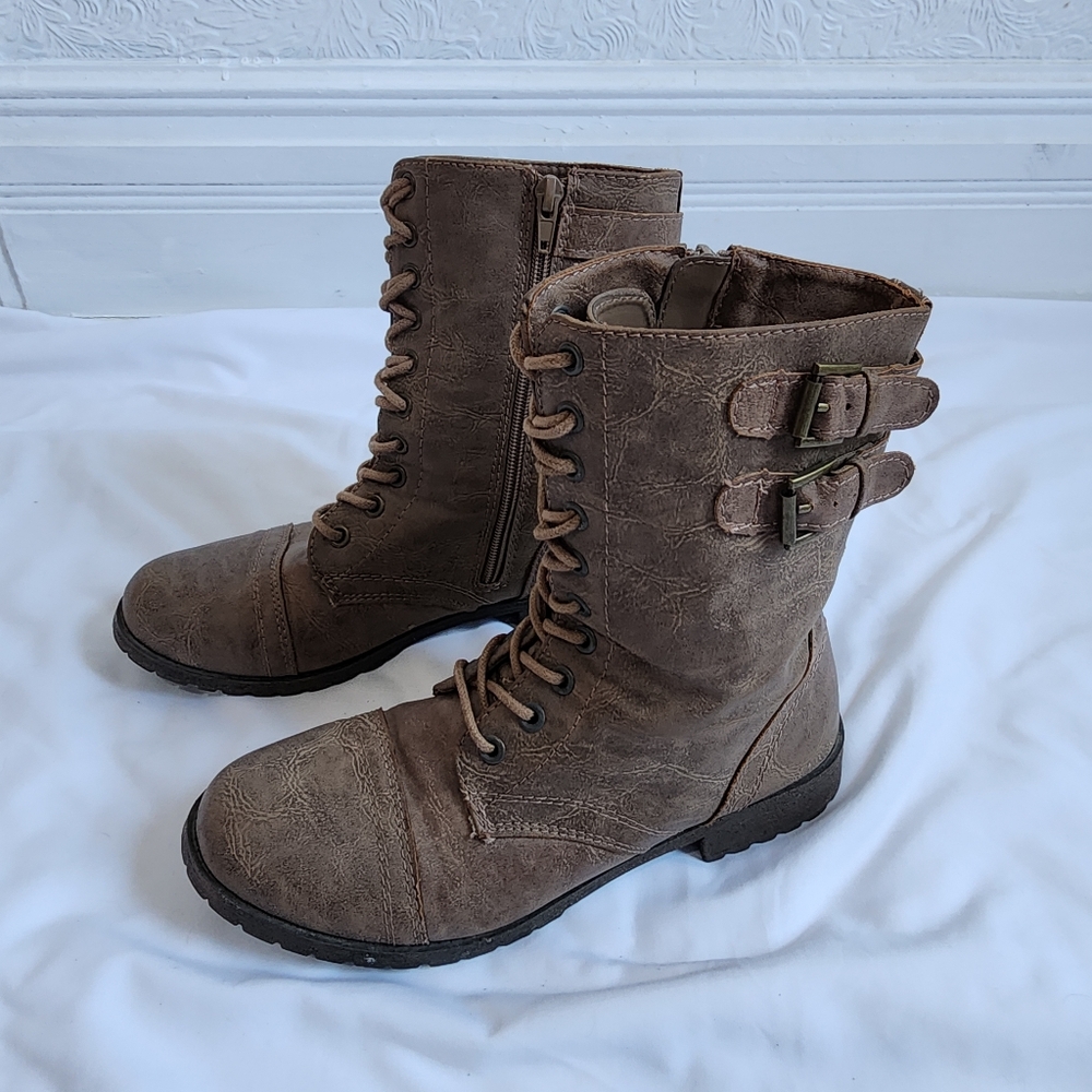 Rampage Brown Lace-Up Ankle Boots - Size 7